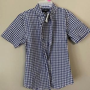 Boys short sleeve button up shirt size S